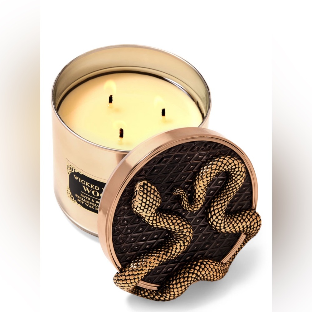 New Bath & Body Works 3-Wick Candle in Wicked Vanilla Woods Snake Lid Rare